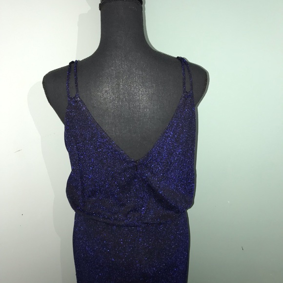 Dress - Picture 5 of 7